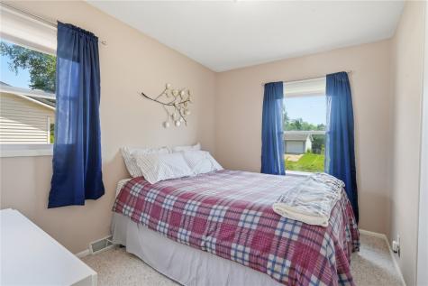 306 Cherry Hill Road SW Cedar Rapids IA 52404