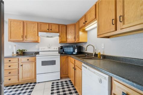 306 Cherry Hill Road SW Cedar Rapids IA 52404