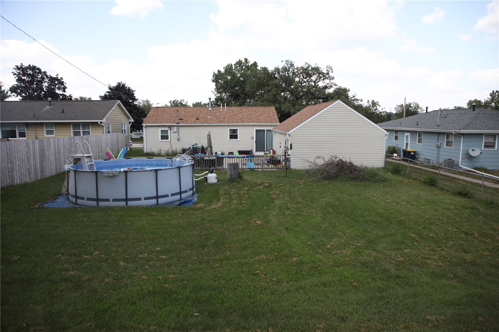 114 E Willman Street Hiawatha IA 52233