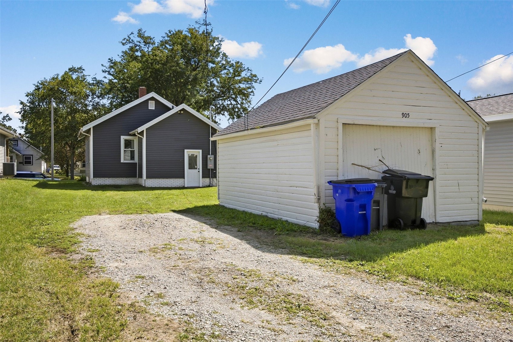 905 12th Street NE Cedar Rapids IA 52402