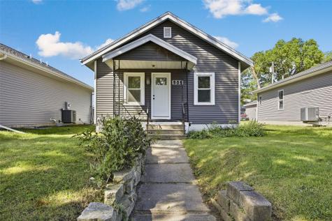 905 12th Street NE Cedar Rapids IA 52402