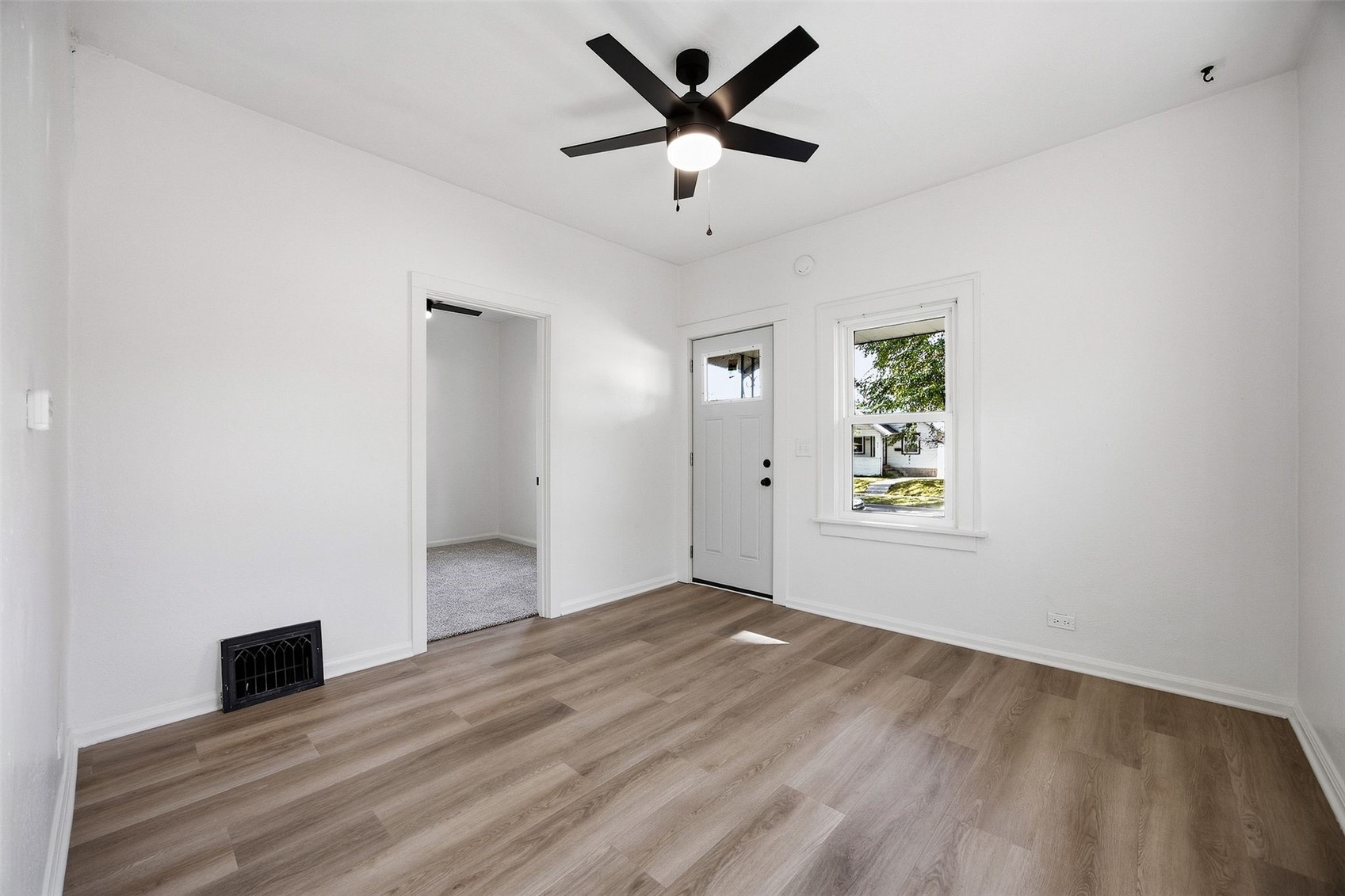 905 12th Street NE Cedar Rapids IA 52402