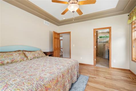 2595 Victoria Street Marion IA 52302