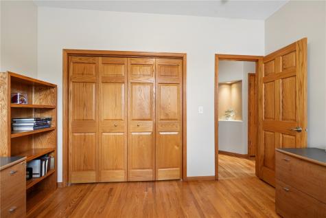 2595 Victoria Street Marion IA 52302