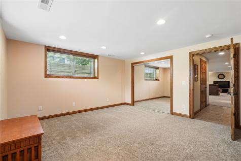 2595 Victoria Street Marion IA 52302