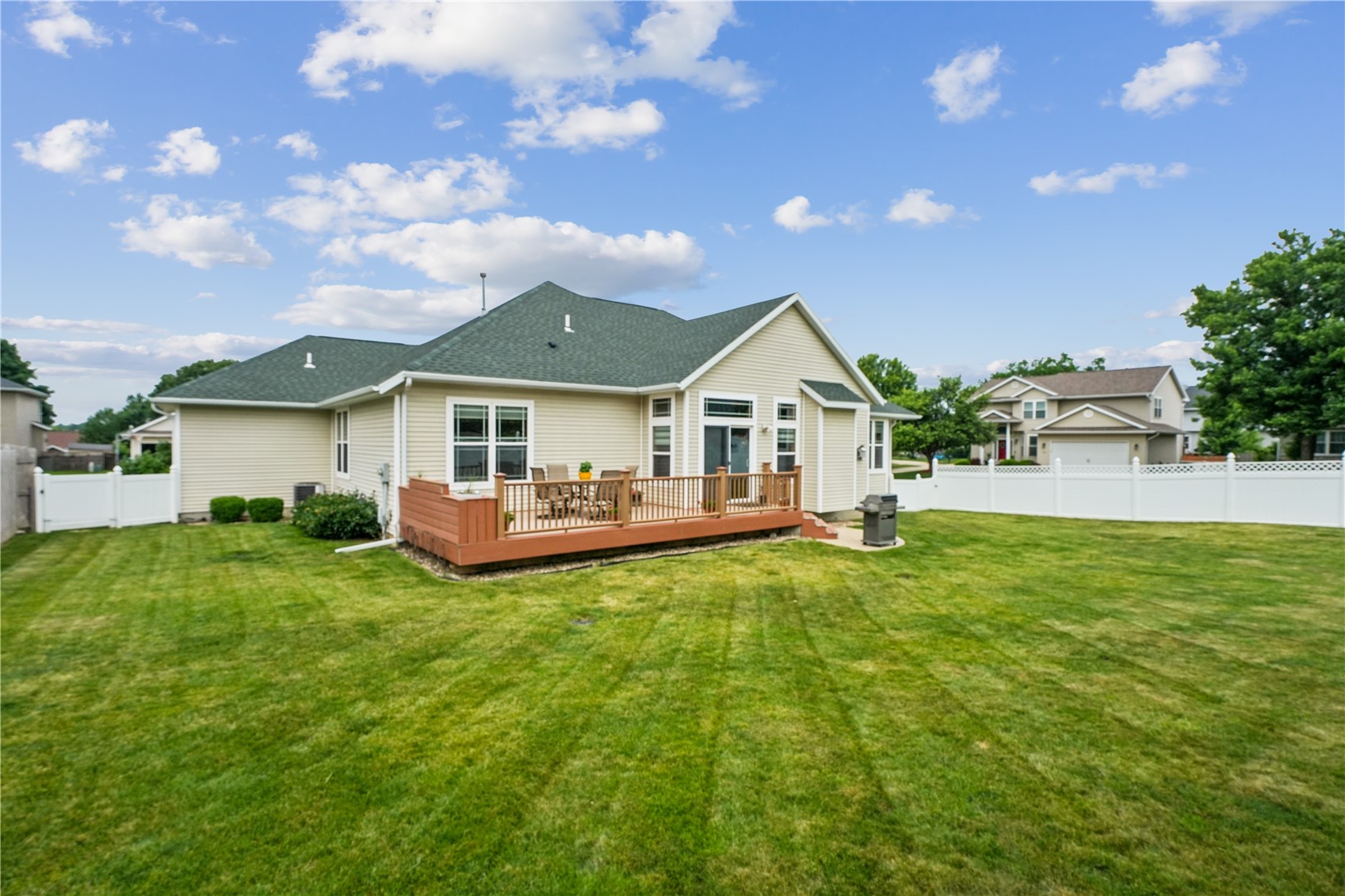 2595 Victoria Street Marion IA 52302