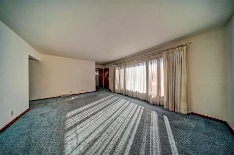 2106 42nd Street NE Cedar Rapids IA 52402