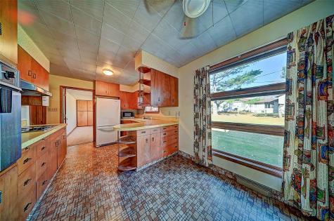 2106 42nd Street NE Cedar Rapids IA 52402