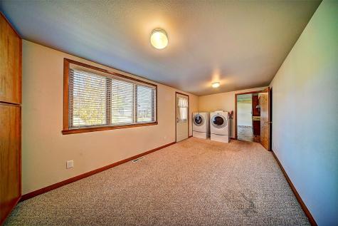 2106 42nd Street NE Cedar Rapids IA 52402