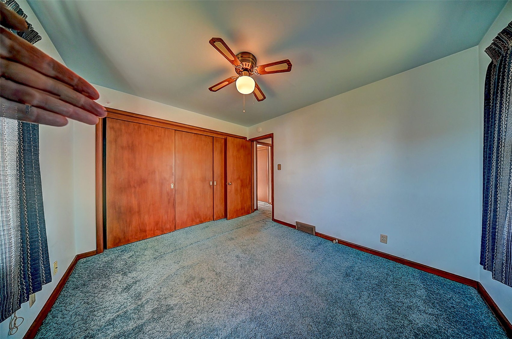 2106 42nd Street NE Cedar Rapids IA 52402