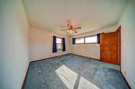2106 42nd Street NE Cedar Rapids IA 52402