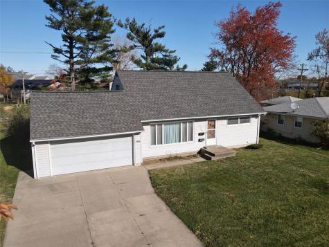 2106 42ND Street NE Cedar Rapids IA 52402