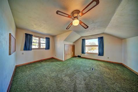 2106 42nd Street NE Cedar Rapids IA 52402