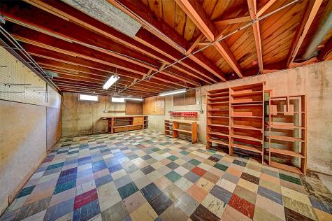 2106 42nd Street NE Cedar Rapids IA 52402