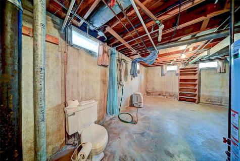 2106 42nd Street NE Cedar Rapids IA 52402