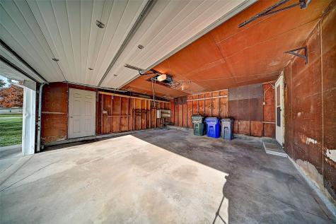 2106 42nd Street NE Cedar Rapids IA 52402