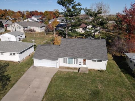 2106 42nd Street NE Cedar Rapids IA 52402