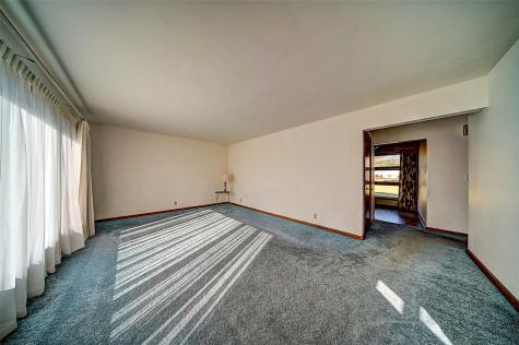 2106 42nd Street NE Cedar Rapids IA 52402