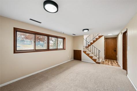 3632 Lynbrook Drive NE Cedar Rapids IA 52402