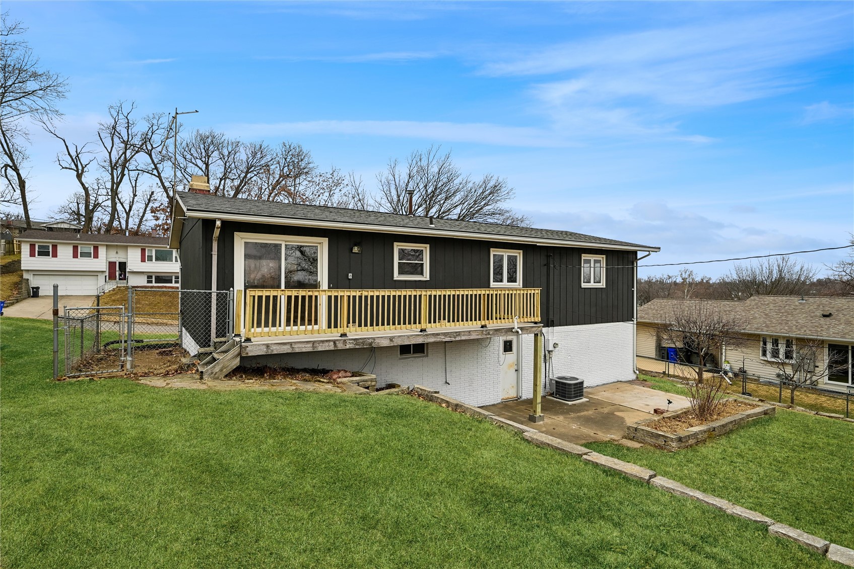 3632 Lynbrook Drive NE Cedar Rapids IA 52402