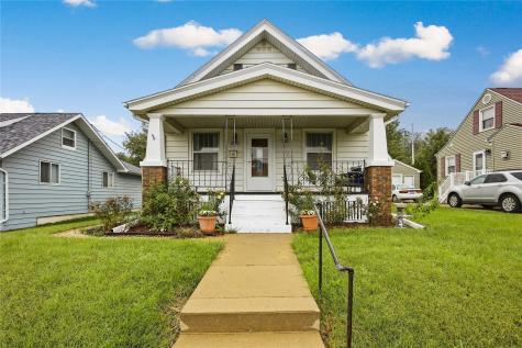1724 J Avenue NE Cedar Rapids IA 52402