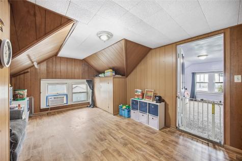 1724 J Avenue NE Cedar Rapids IA 52402