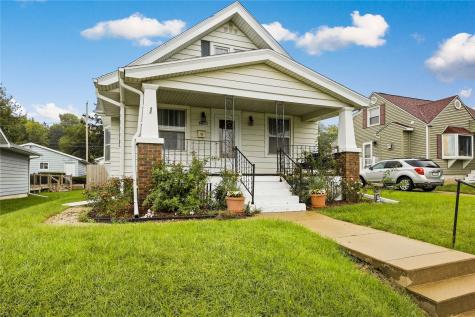 1724 J Avenue NE Cedar Rapids IA 52402