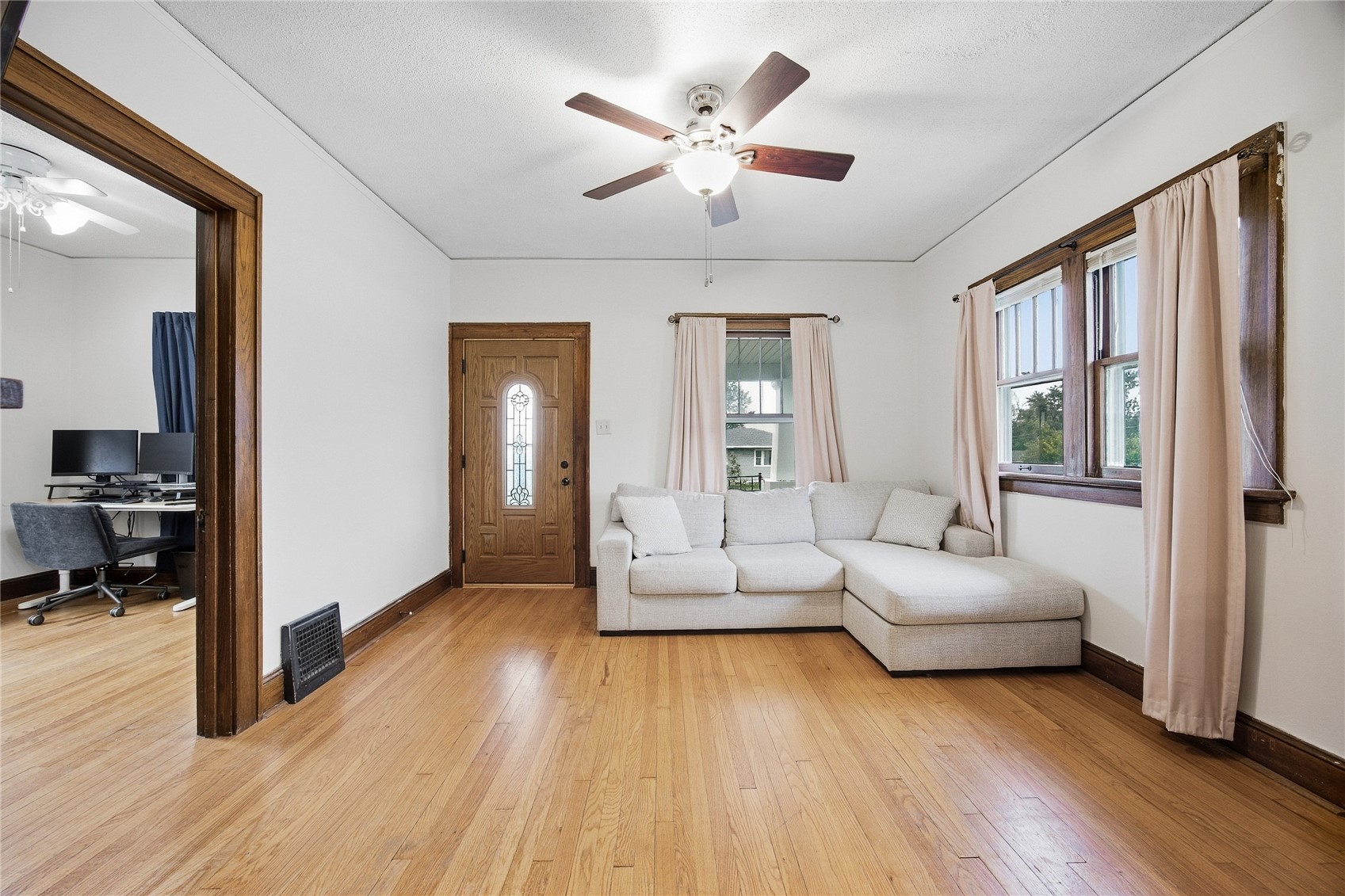 1724 J Avenue NE Cedar Rapids IA 52402