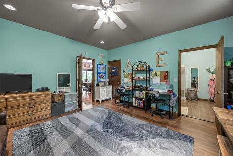 2457 125th Drive Marengo IA 52301