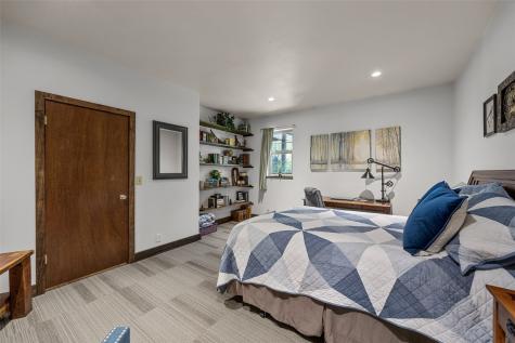 2457 125th Drive Marengo IA 52301