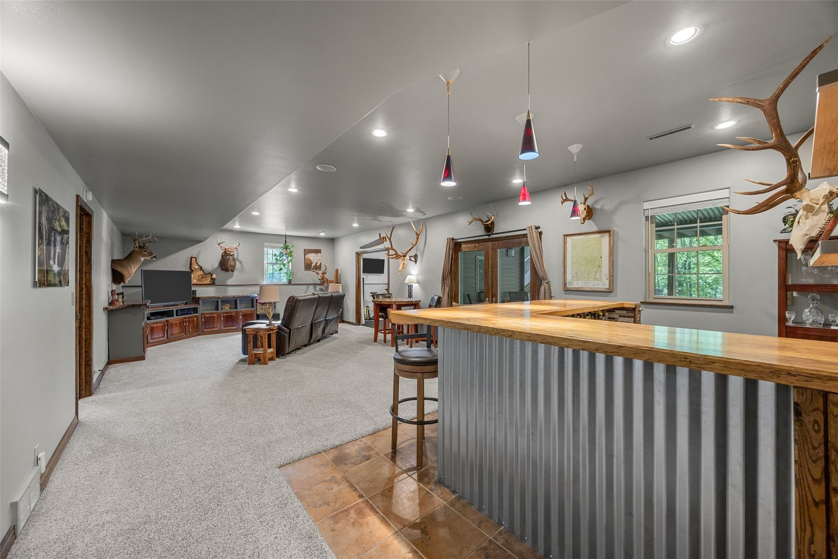 2457 125th Drive Marengo IA 52301