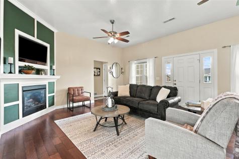 220 Cherry Lane Tiffin IA 52340
