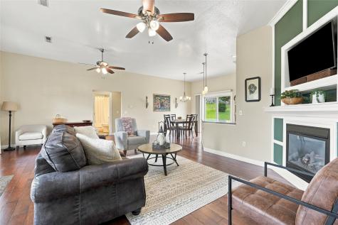 220 Cherry Lane Tiffin IA 52340