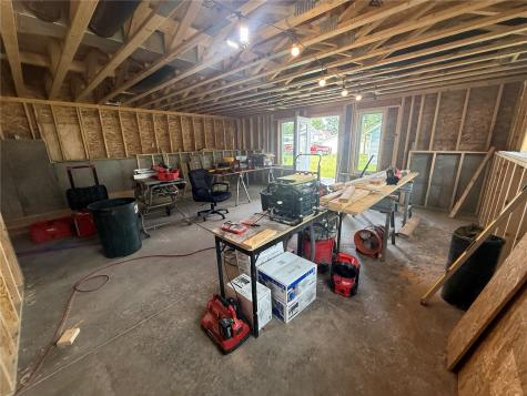 308 E 2nd Street Mechanicsville IA 52306