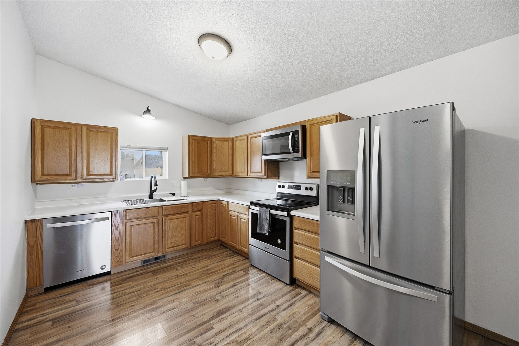 1095 E Main Street Robins IA 52328