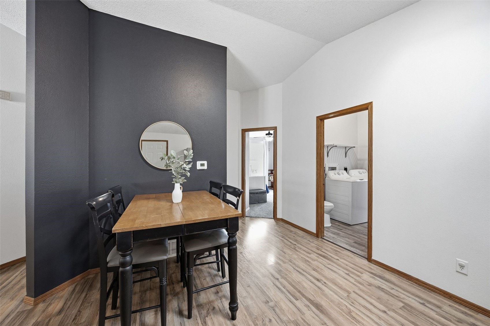1095 E Main Street Robins IA 52328