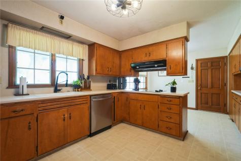 3109 Terry Drive SE Cedar Rapids IA 52403