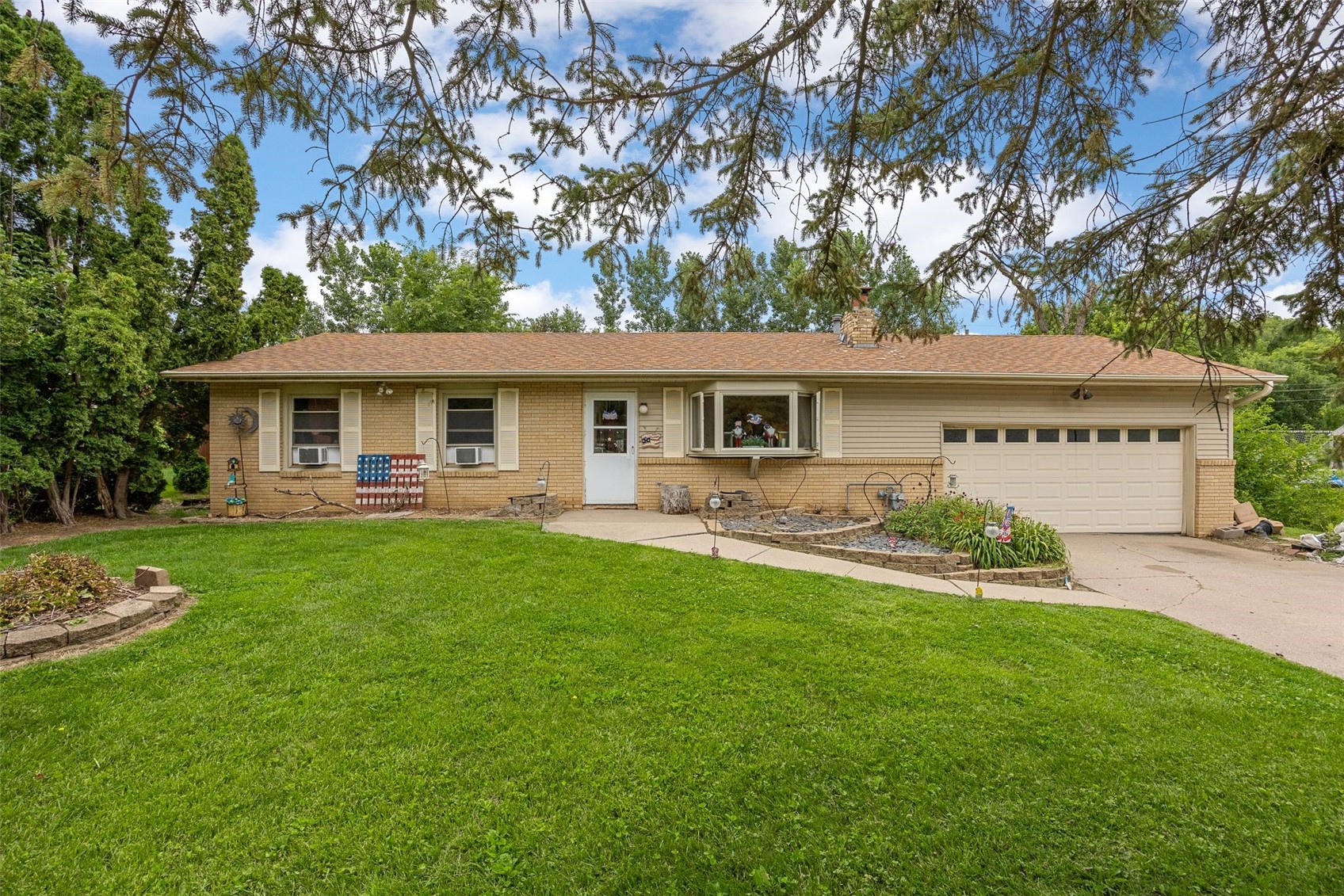 1613 13th Street Coralville IA 52241