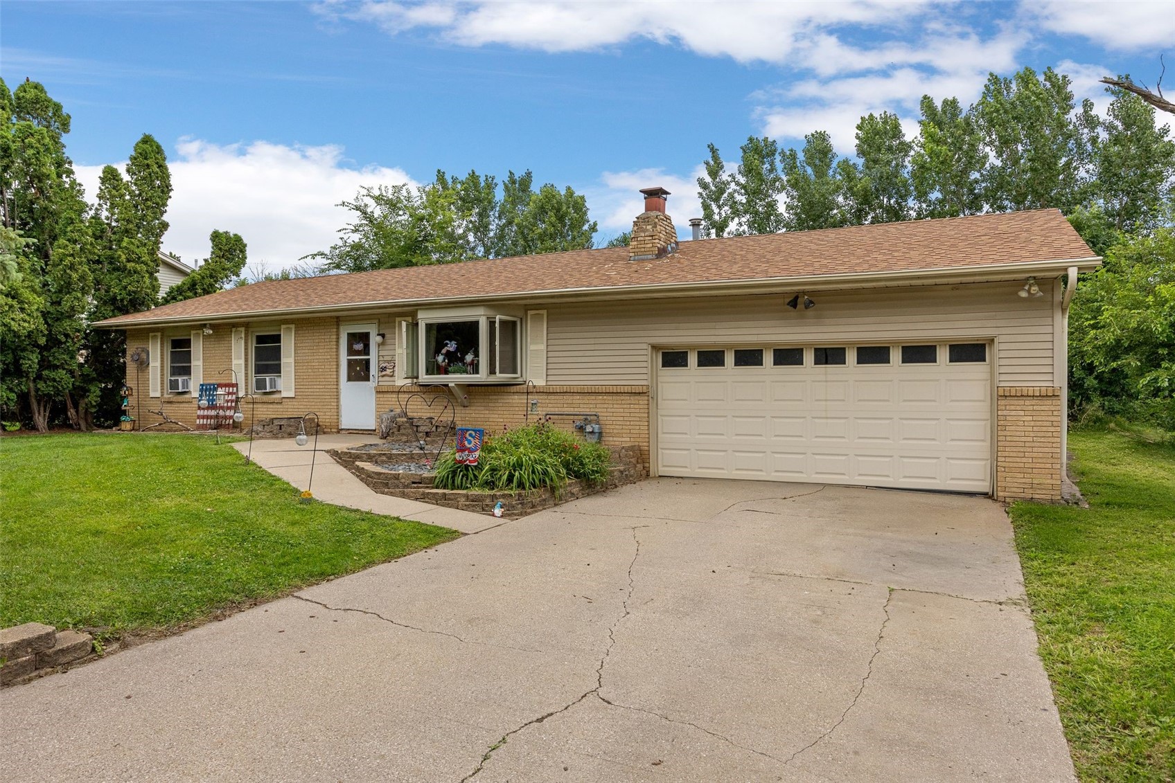 1613 13th Street Coralville IA 52241