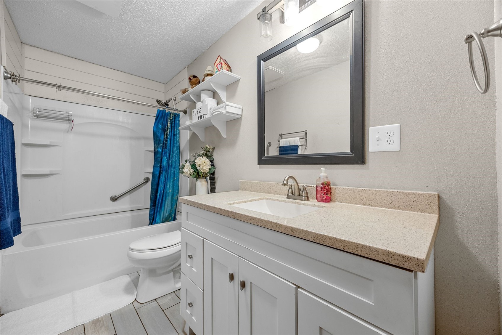 1613 13th Street Coralville IA 52241