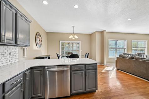 4124 Forest View Court NE Cedar Rapids IA 52411