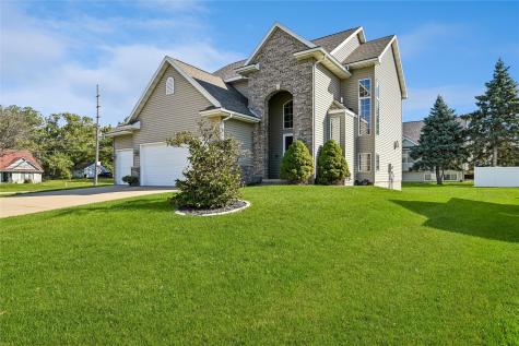 4124 Forest View Court NE Cedar Rapids IA 52411