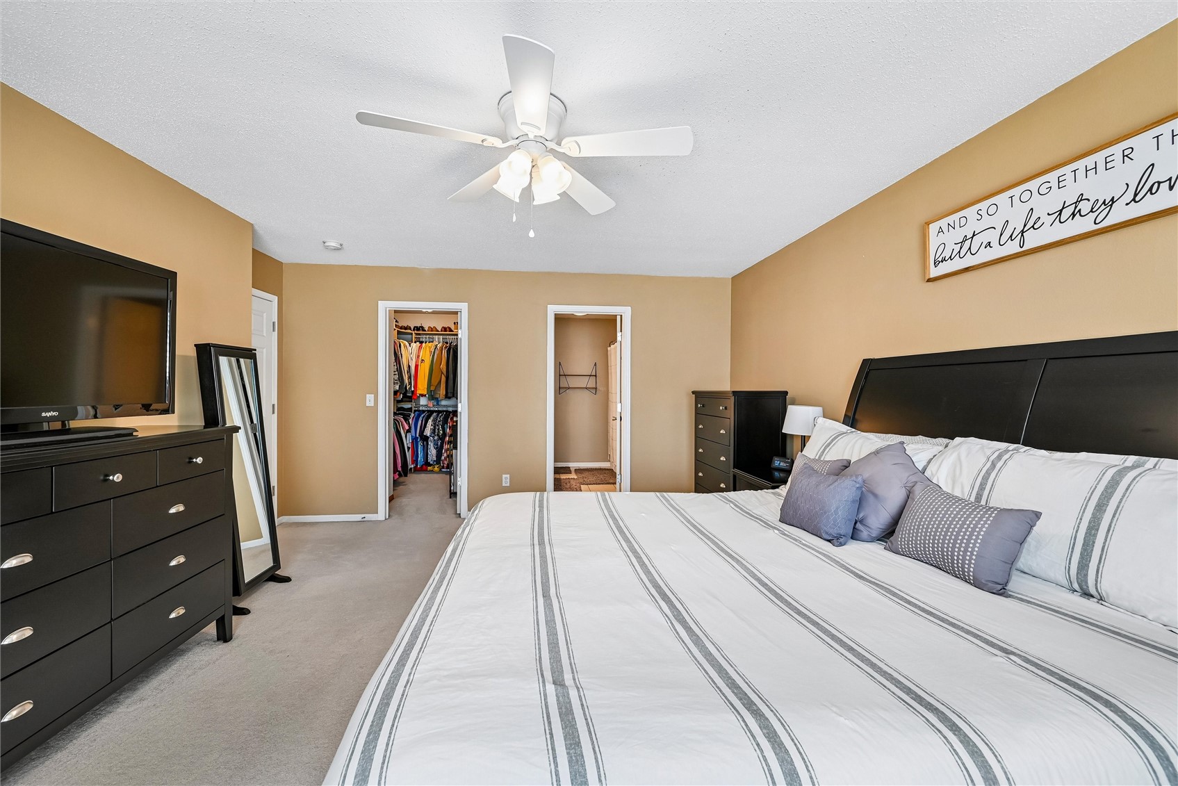 4124 Forest View Court NE Cedar Rapids IA 52411