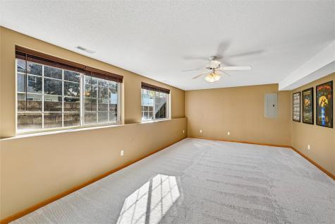 4124 Forest View Court NE Cedar Rapids IA 52411