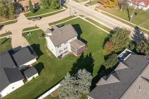 4124 Forest View Court NE Cedar Rapids IA 52411