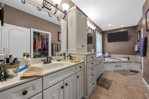 2330 Timber Creek Drive Marion IA 52302