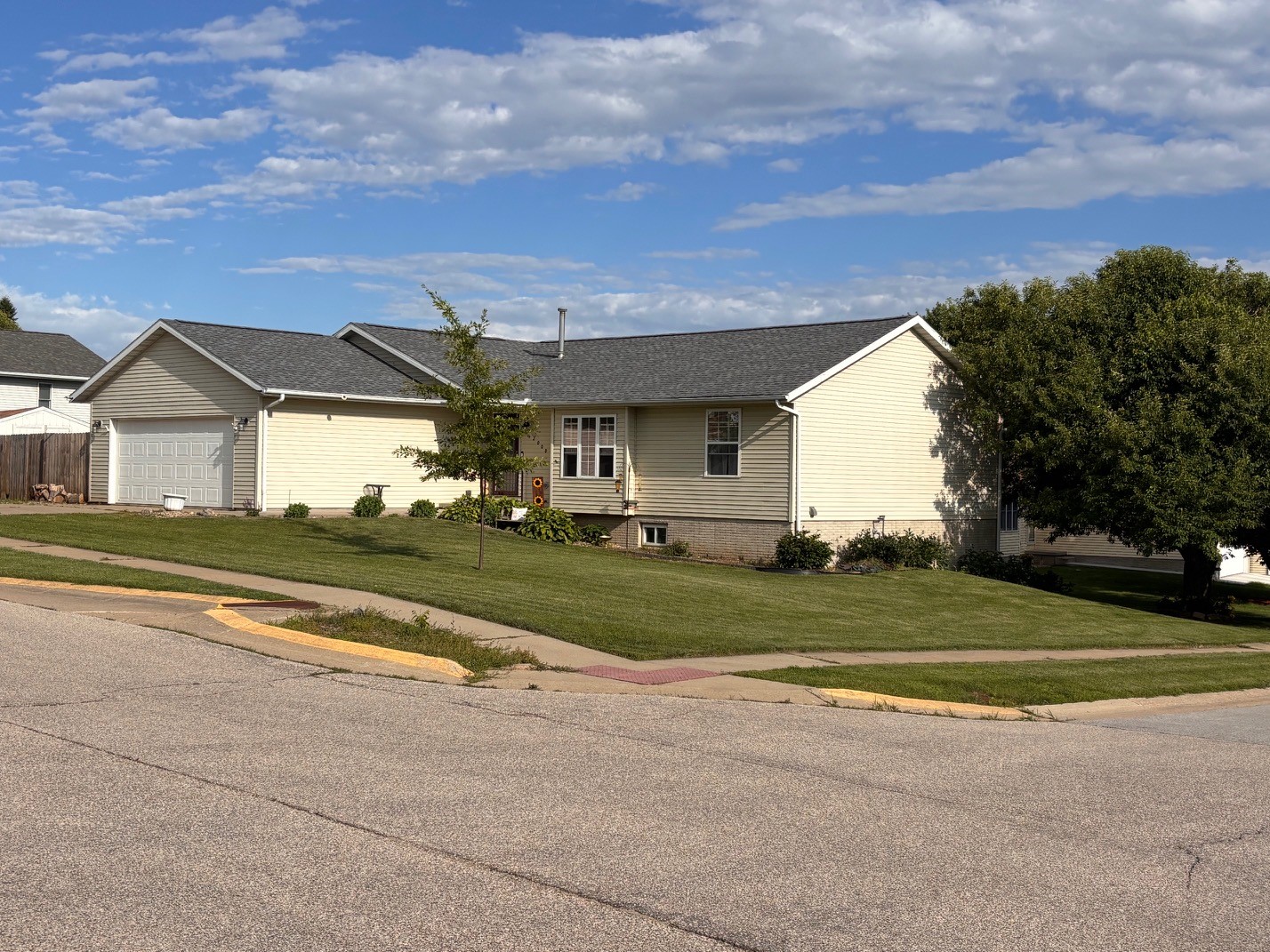 2000 Highland Road Ely IA 52227
