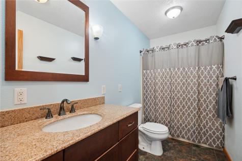 2000 Highland Road Ely IA 52227