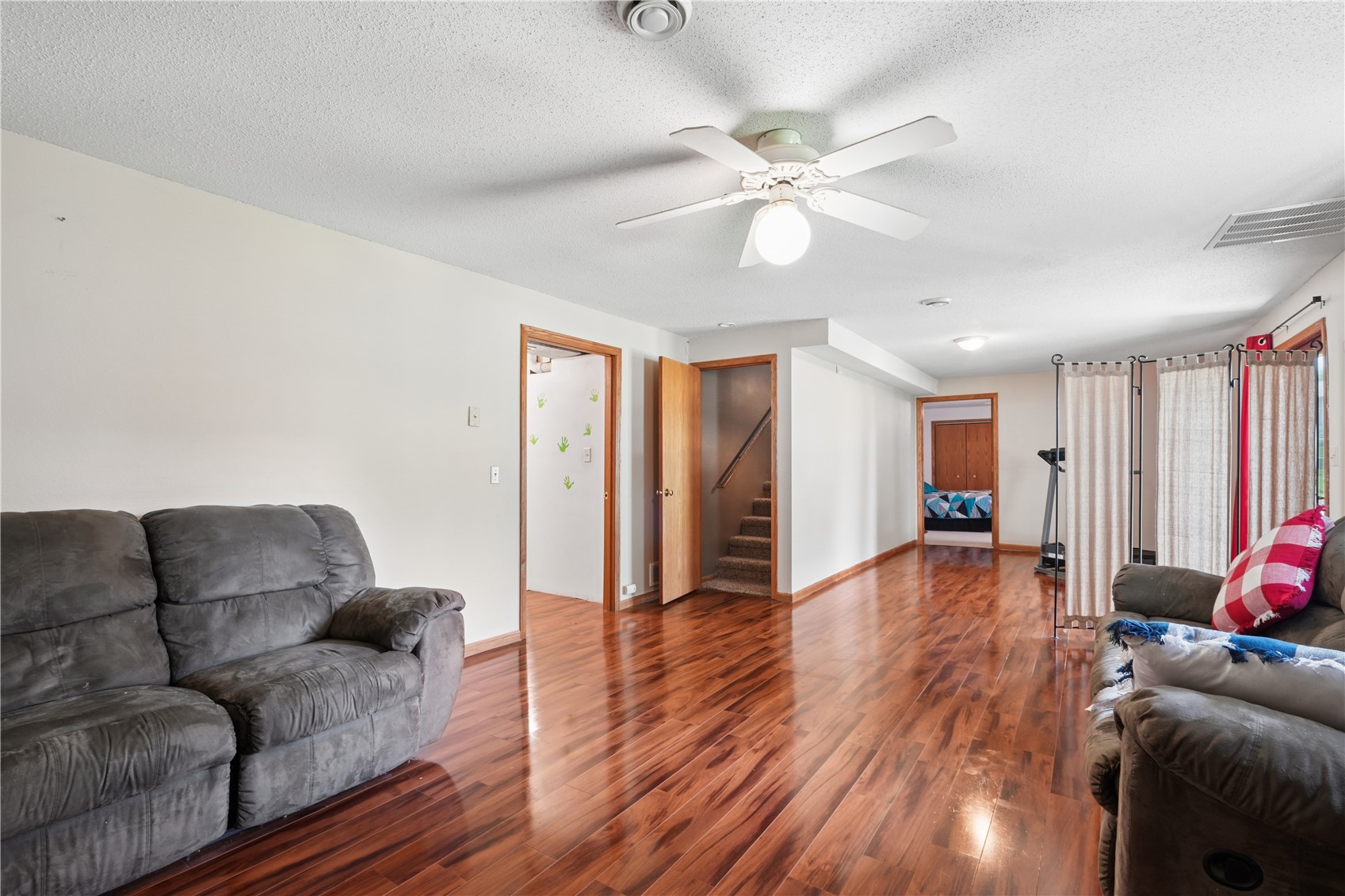 2000 Highland Road Ely IA 52227