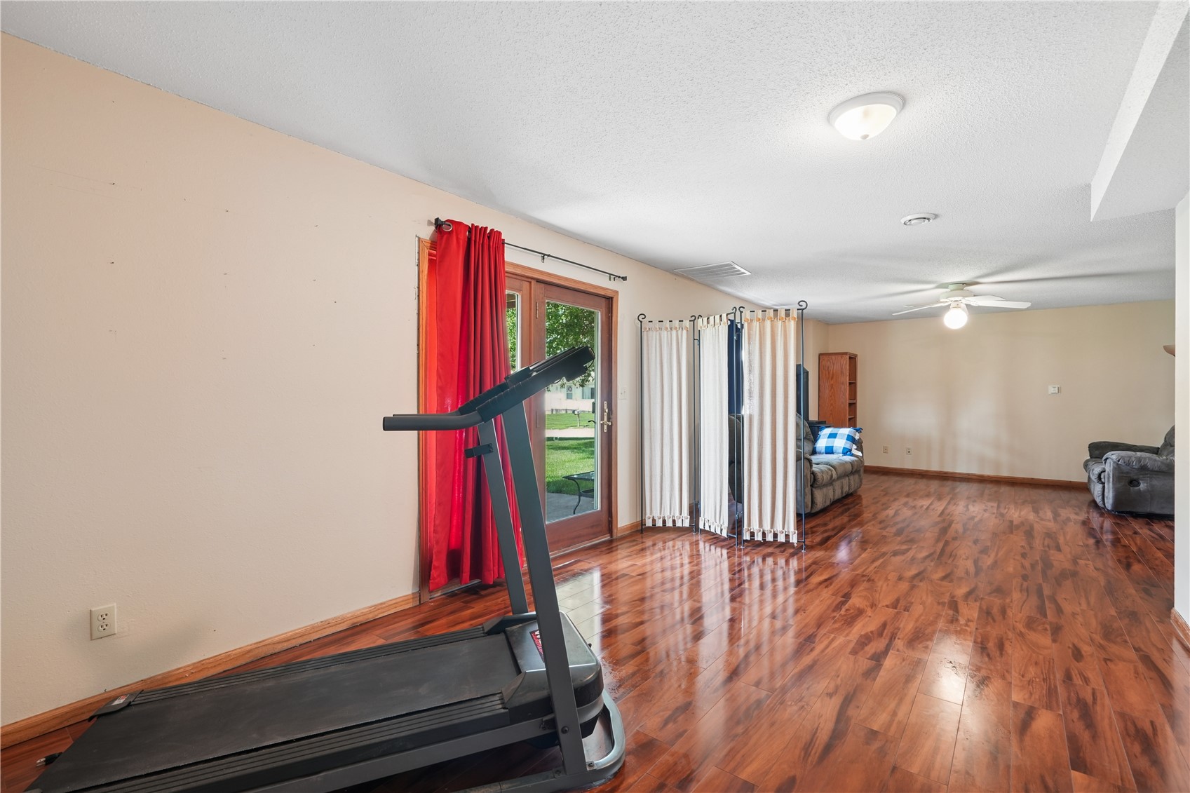 2000 Highland Road Ely IA 52227